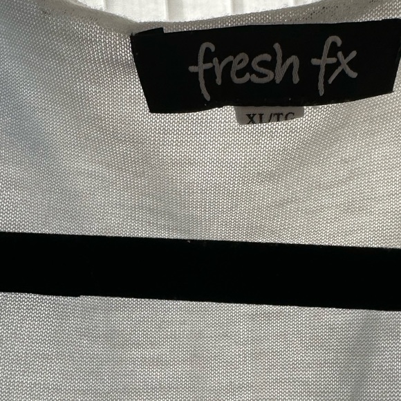 Top - Picture 4 of 6